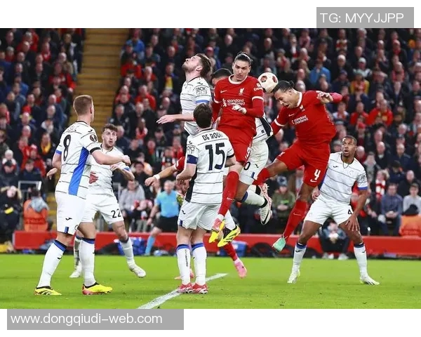 欧联杯焦点战利物浦与尤文图斯握手言和红牌事件引发全场热议