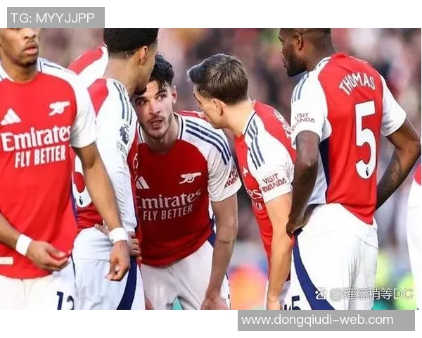 曼联大胜里昂五球狂潮红牌争议引发全场热议战术分析揭秘 曼联大胜里昂五球狂潮红牌争议引发全场热议战术分析揭秘