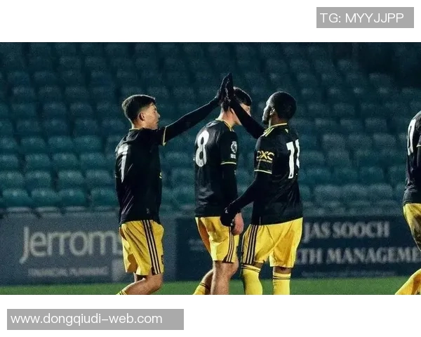 国王杯激战巴萨与热刺平局点球大战引爆全场精彩瞬间回顾