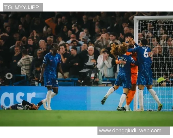 西甲激战阿森纳逆转尤文图斯帽子戏法引发争议判罚全场沸腾